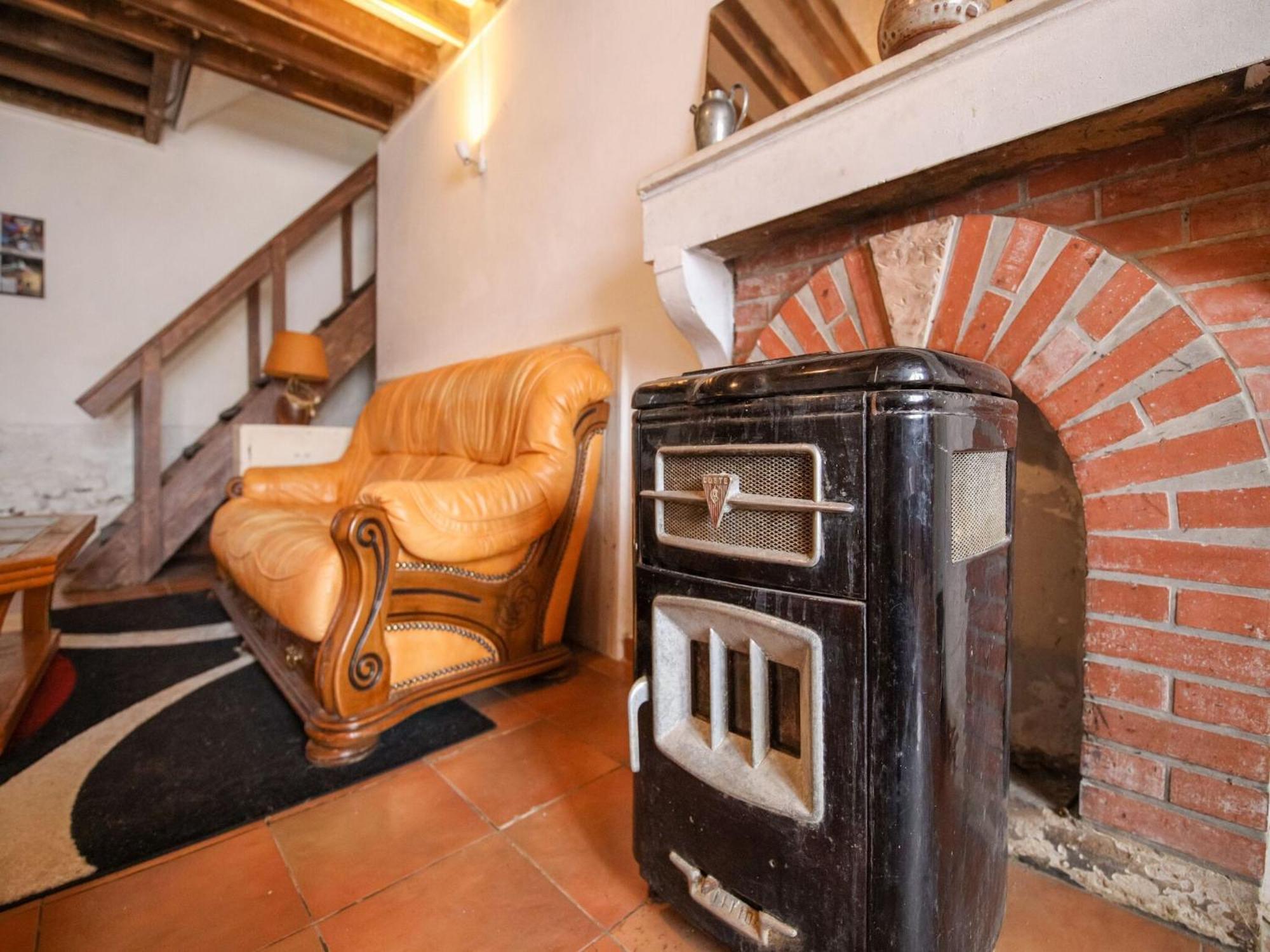 Traditional Holiday Home In Brinon Sur Beuvron Esterno foto