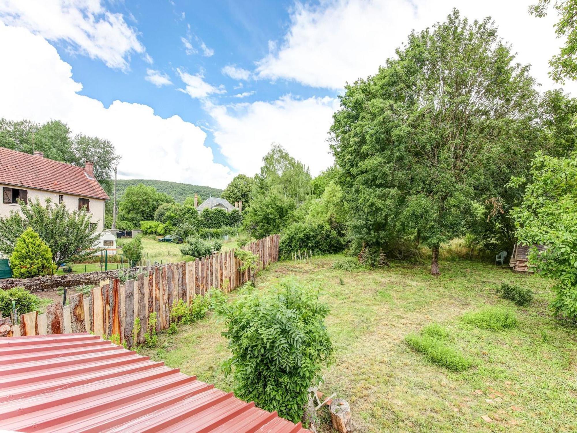 Traditional Holiday Home In Brinon Sur Beuvron Esterno foto